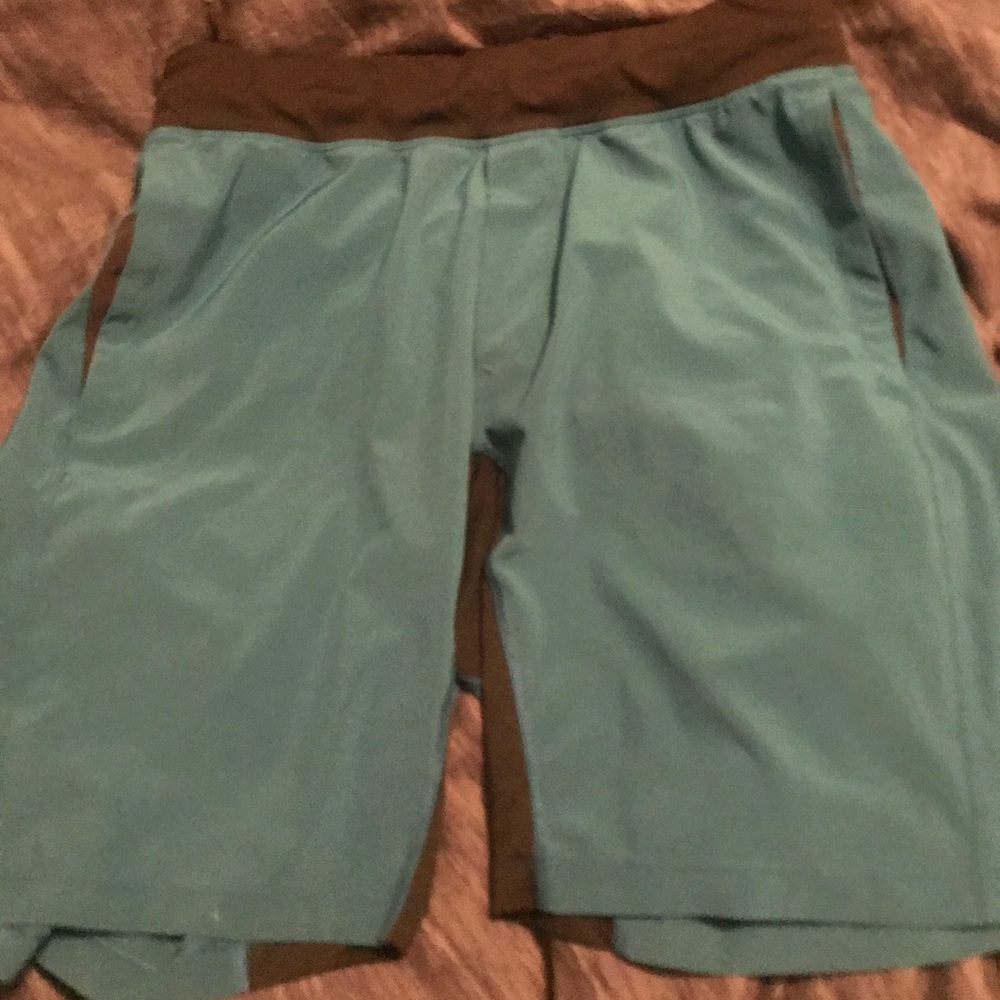 Lululemon men’s shorts medium